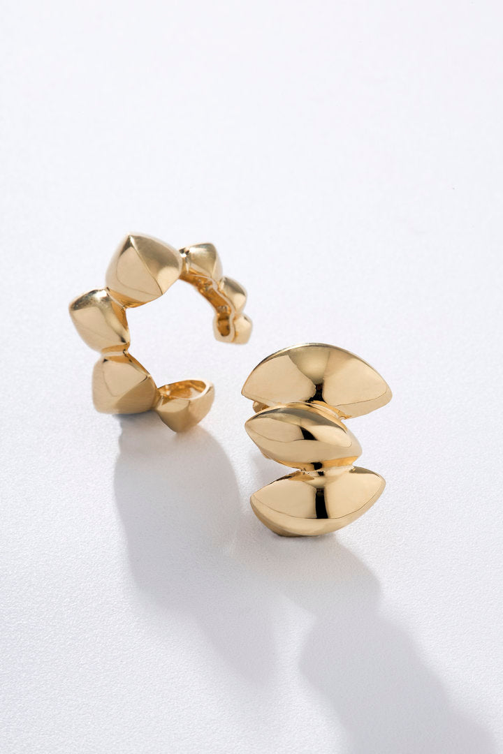 PIERCING TRAMA
